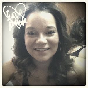 Meet your Posher, Julia